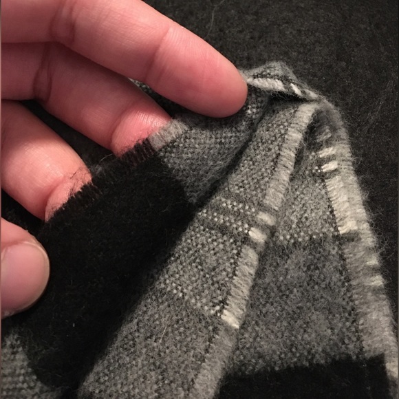 Tip Top - Black, White & Grey Plaid Scarf With Fringe - Picture 4 of 4
